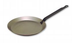 Crepe Pans. Crepe fry pans for crepes, blinis, and russian pancakes